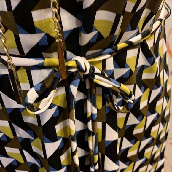 Ladies dress   - Picture 2 of 11